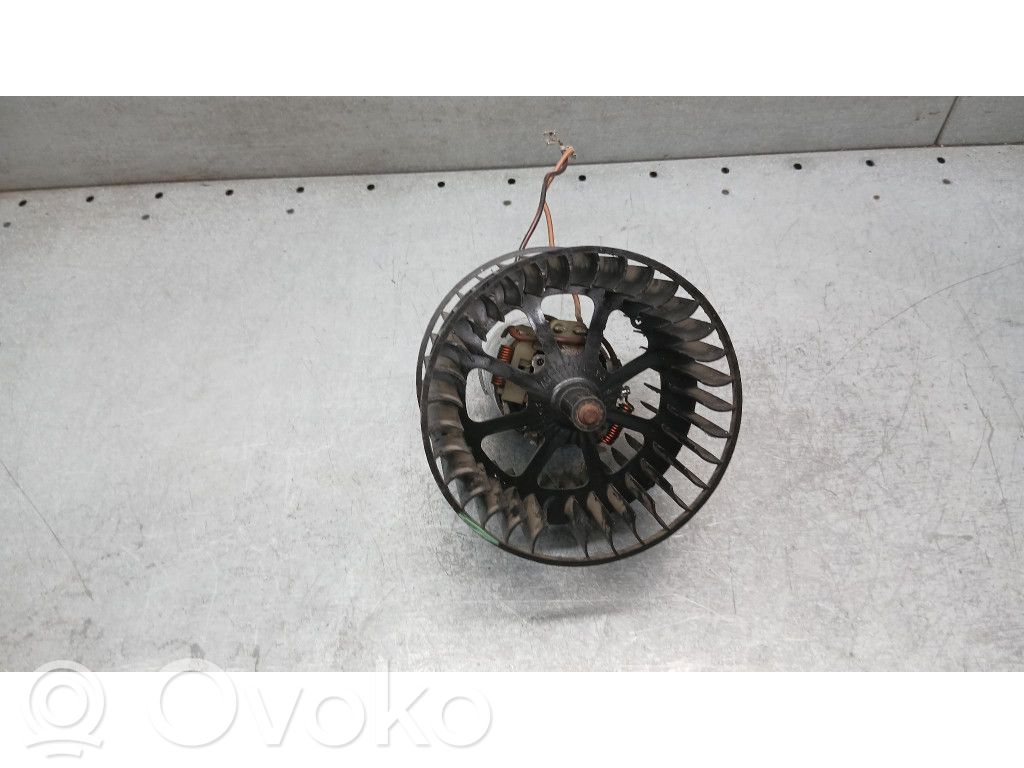 Mazā radiatora ventilators
