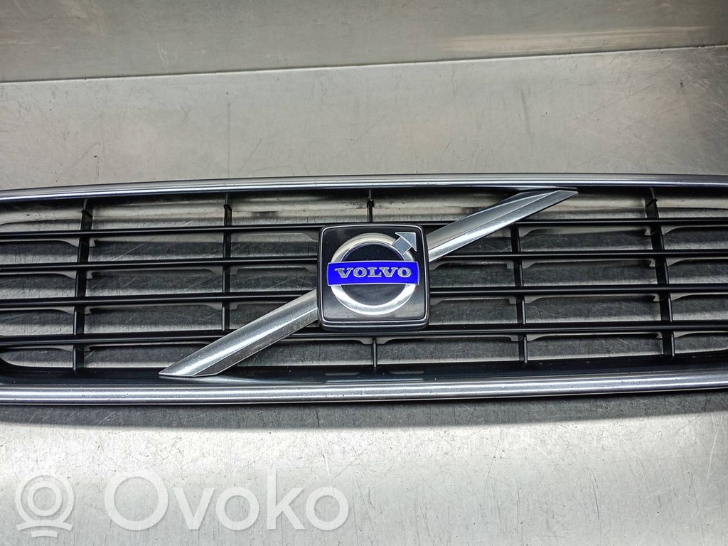 Volvo C30 Griglia anteriore 