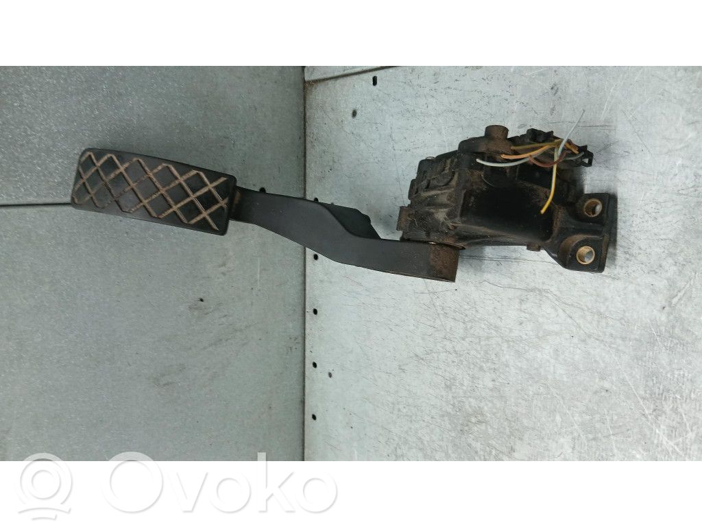 Gaspedalsensor elektrisch   8Z1721523A,8Z1721523A