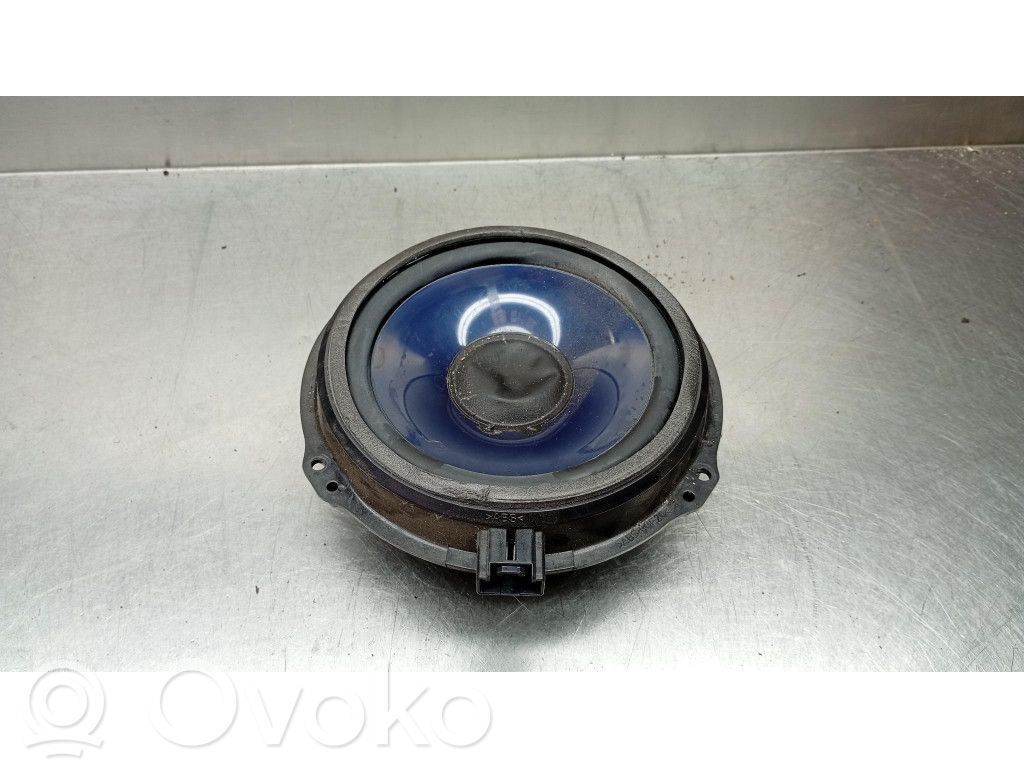 Ford Focus C-MAX Altavoz subwoofer 