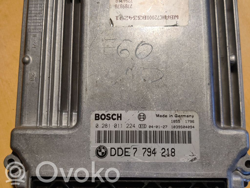 BMW 5 E60 E61 Engine control unit/module 