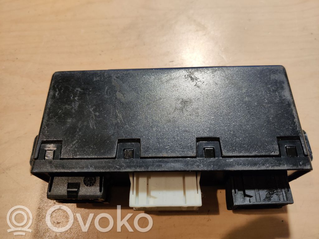 BMW 5 E39 Komforto modulis 