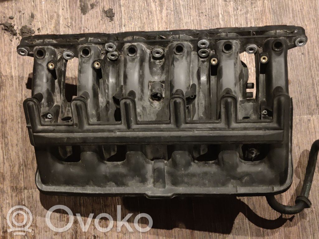 BMW 5 E60 E61 Intake manifold 