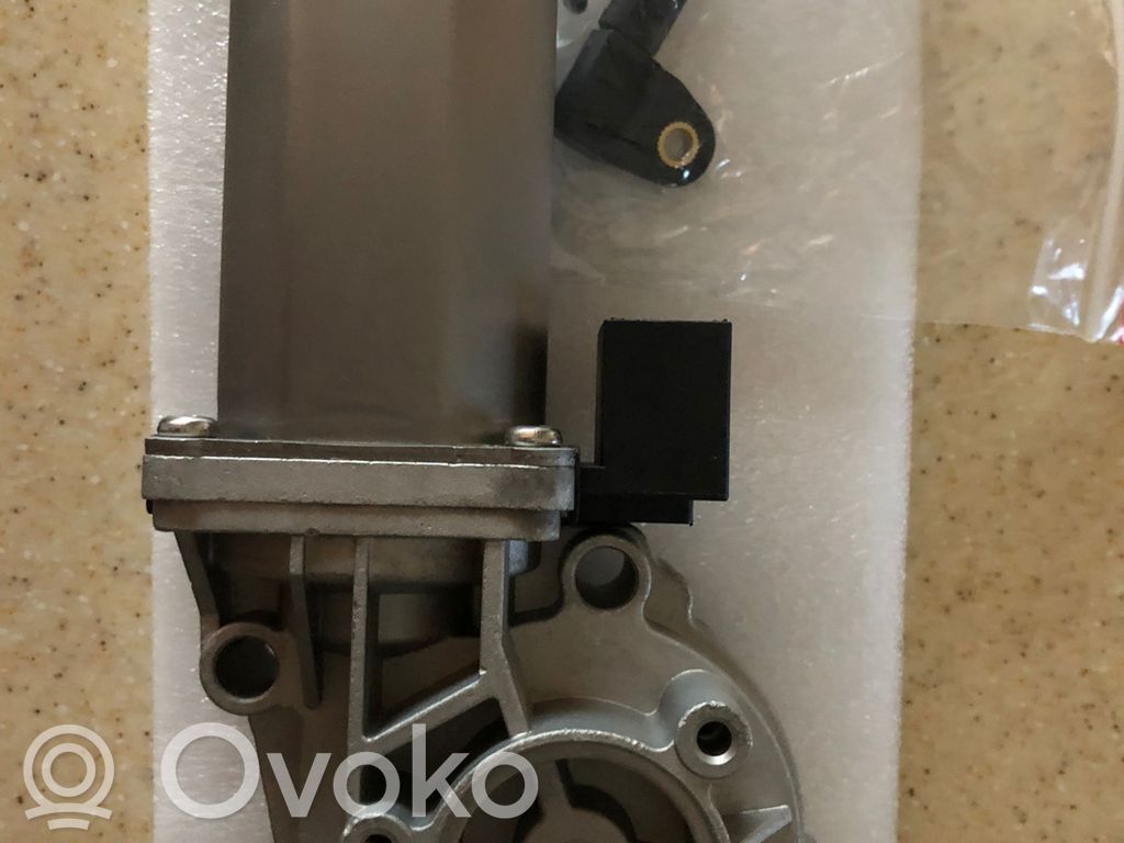 BMW X3 E83 Gearbox transfer box case 