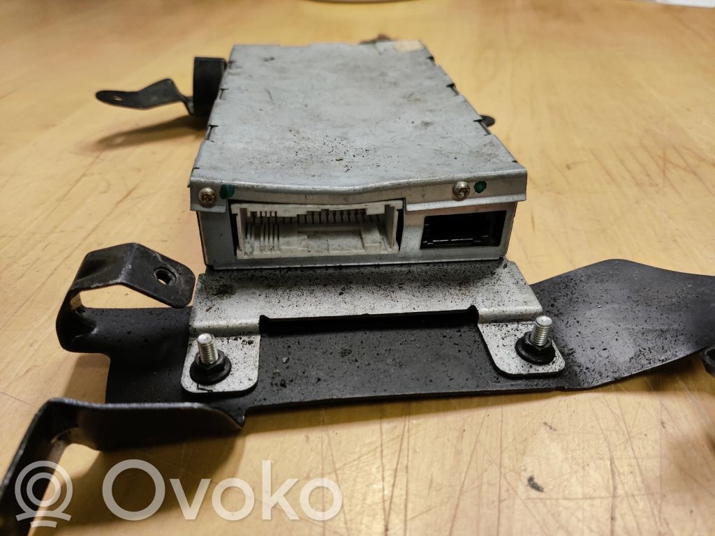 BMW 5 E60 E61 Antenas pastiprinātājs 