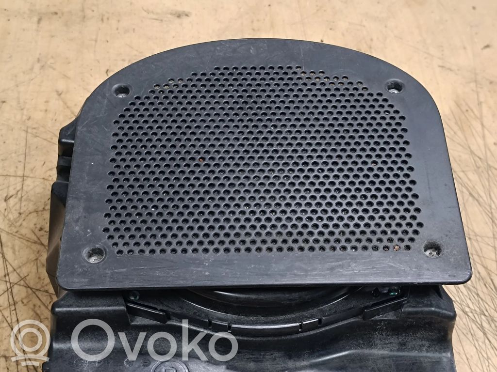 BMW 5 GT F07 Altavoz subwoofer 