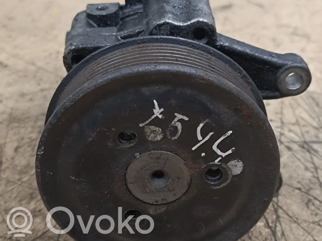 BMW X5 E53 Power steering pump 