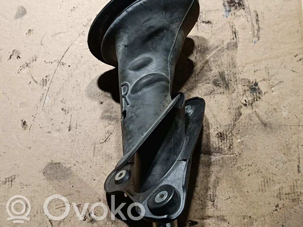 Steering column universal joint   6777043,4252676,58300016