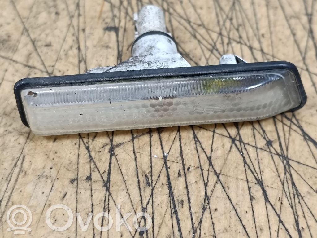 BMW X5 E53 Front fender indicator light 