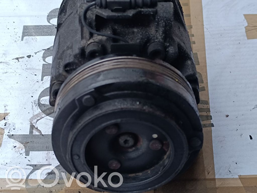 BMW X5 E53 Ilmastointilaitteen kompressorin pumppu (A/C) 