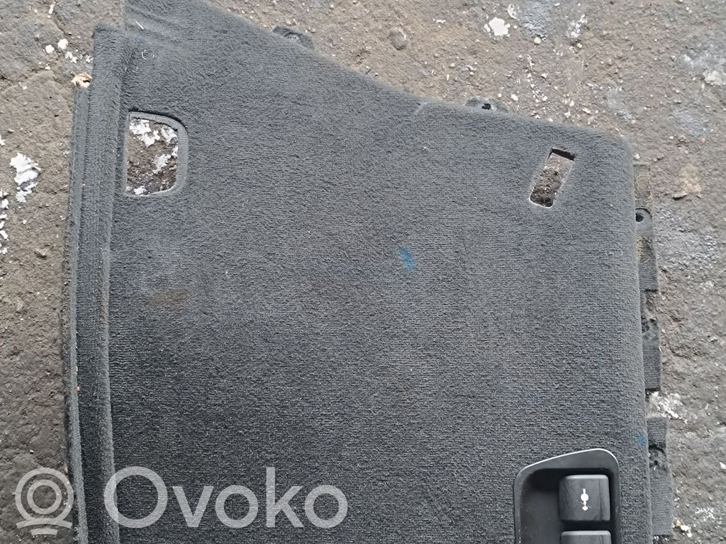 BMW X5 E53 Dolny panel schowka koła zapasowego 
