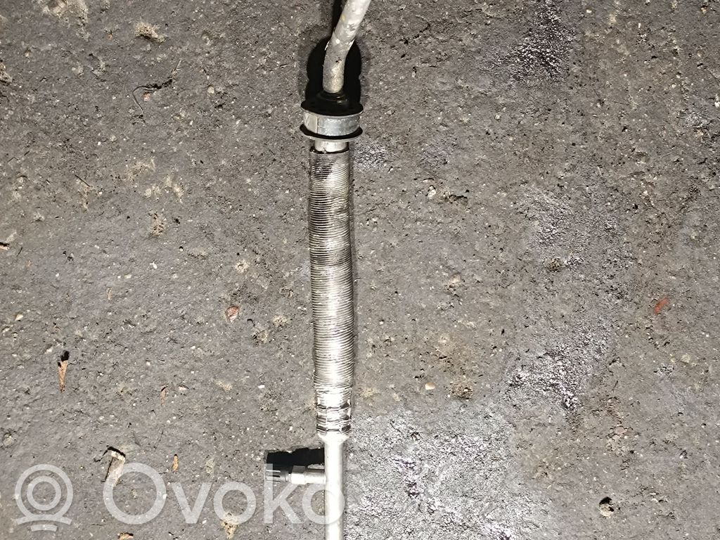 Ilmastointilaitteen putki (A/C)   691786502,6917865