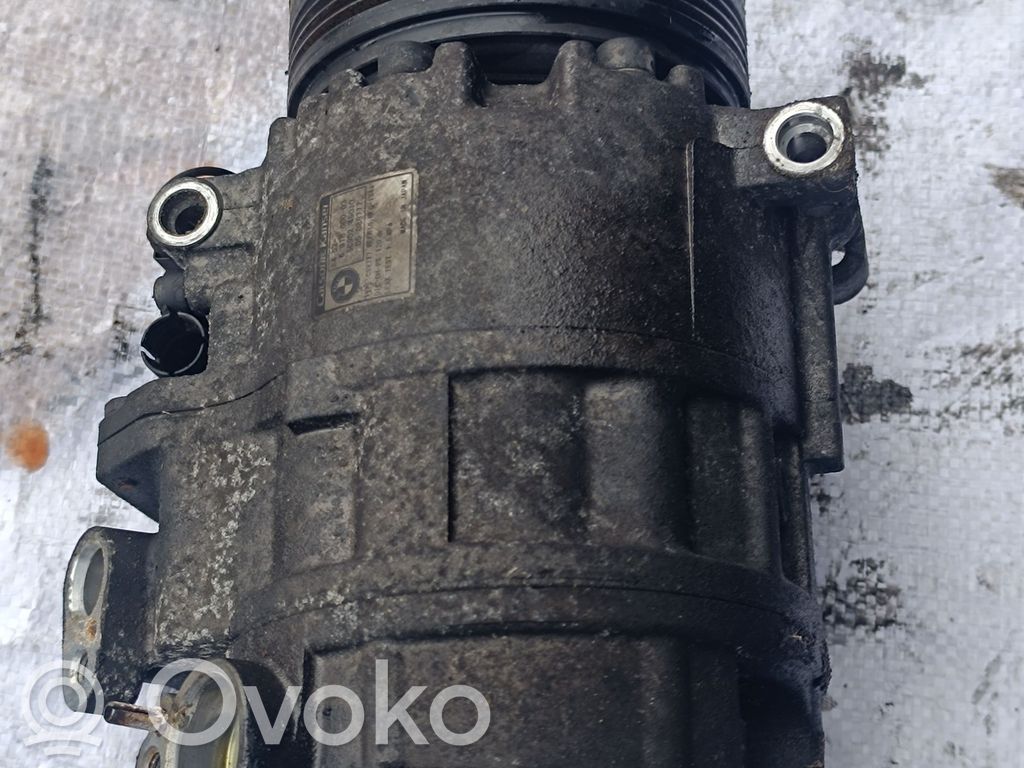 BMW X5 E53 Ilmastointilaitteen kompressorin pumppu (A/C) 