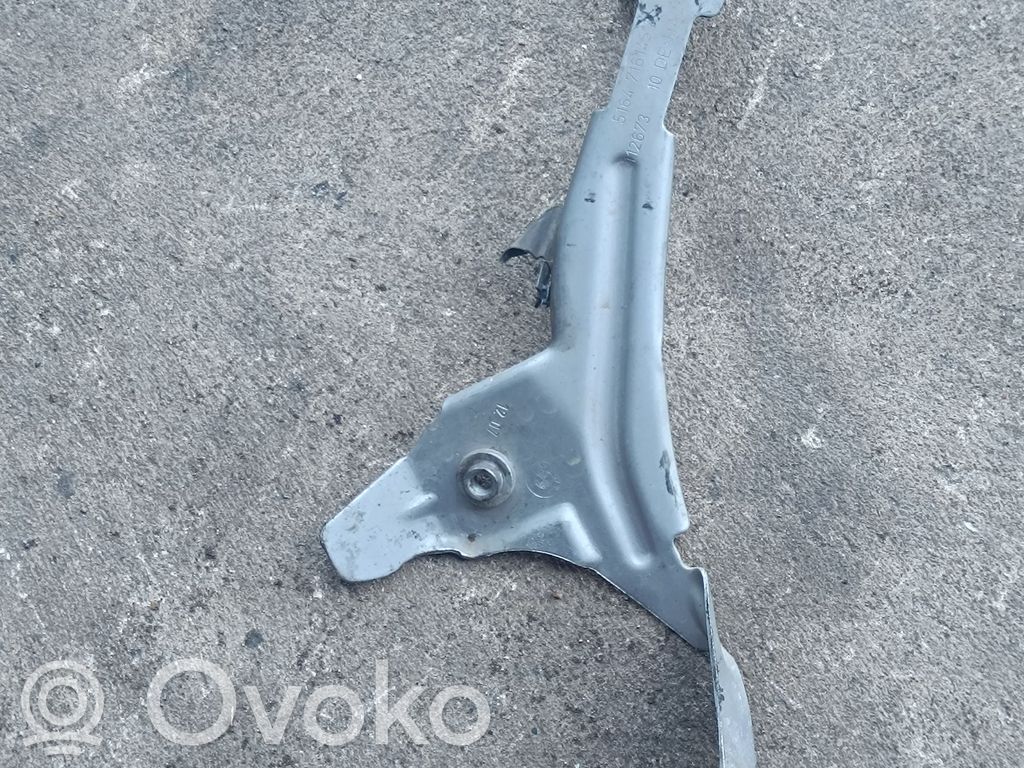 BMW 5 E60 E61 Fender mounting bracket 