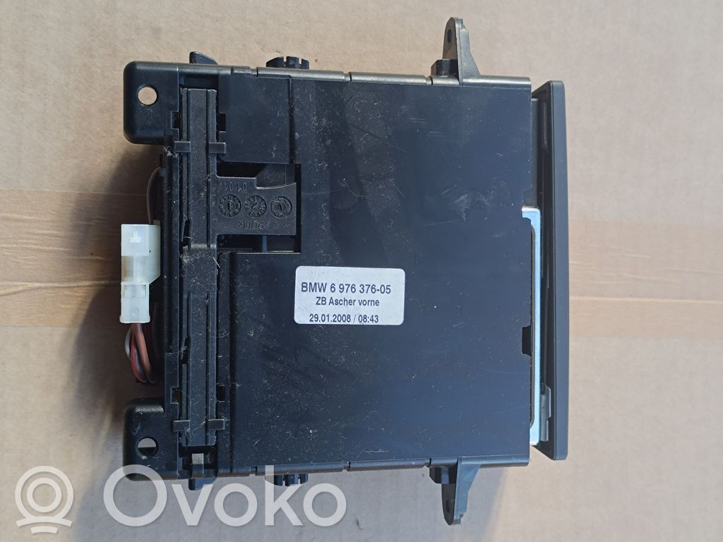 BMW 5 E60 E61 Aschenbecher vorne 