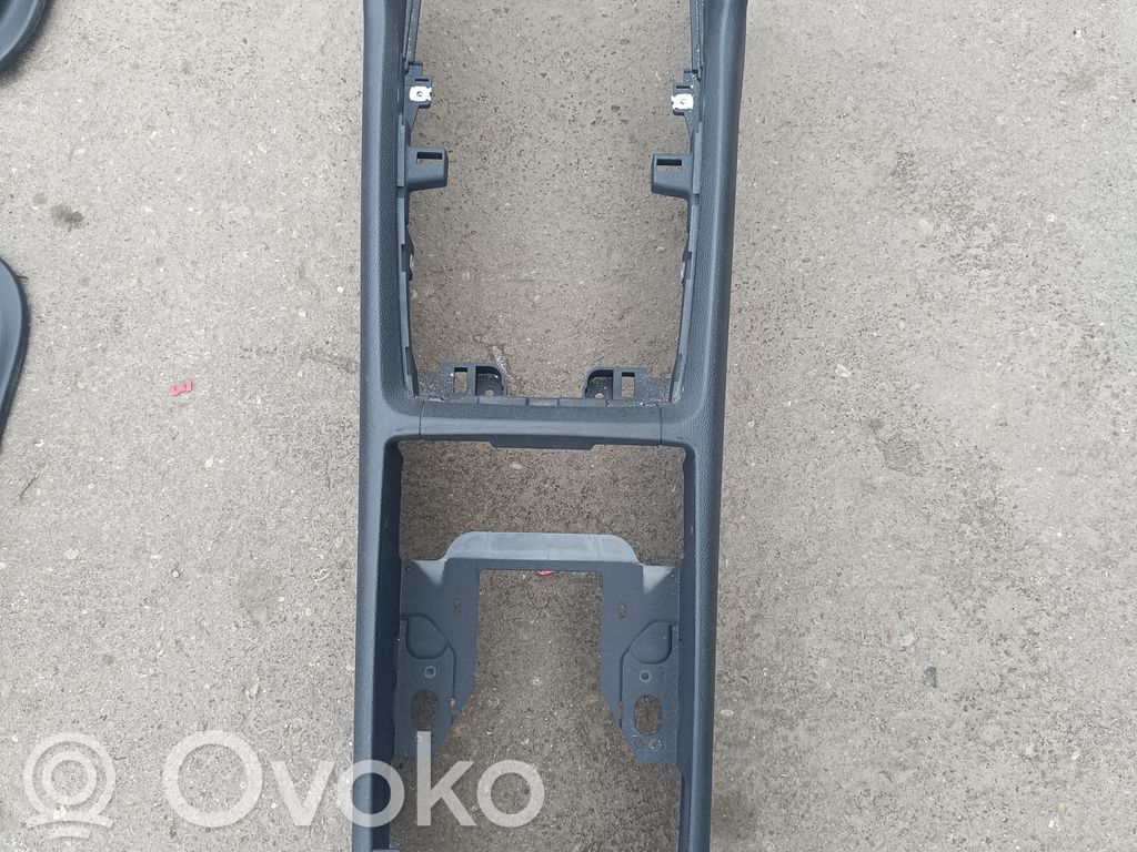 Audi Q7 4L Centrālā konsole 