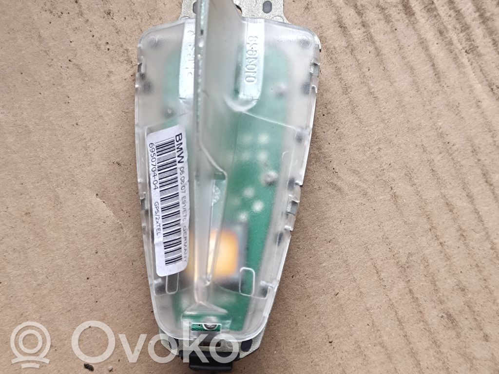 BMW X5 E70 GPS-pystyantenni 