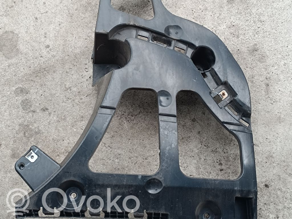 Rear bumper mounting bracket   1584469