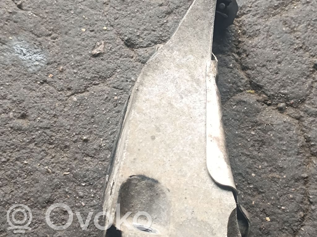 BMW X5 E70 Engine mounting bracket 