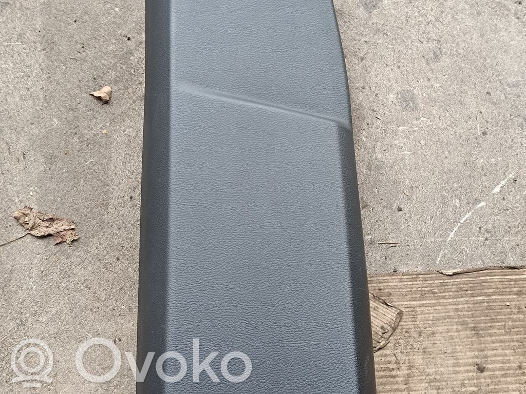 BMW X5 E70 Pilar (B) (inferior) 