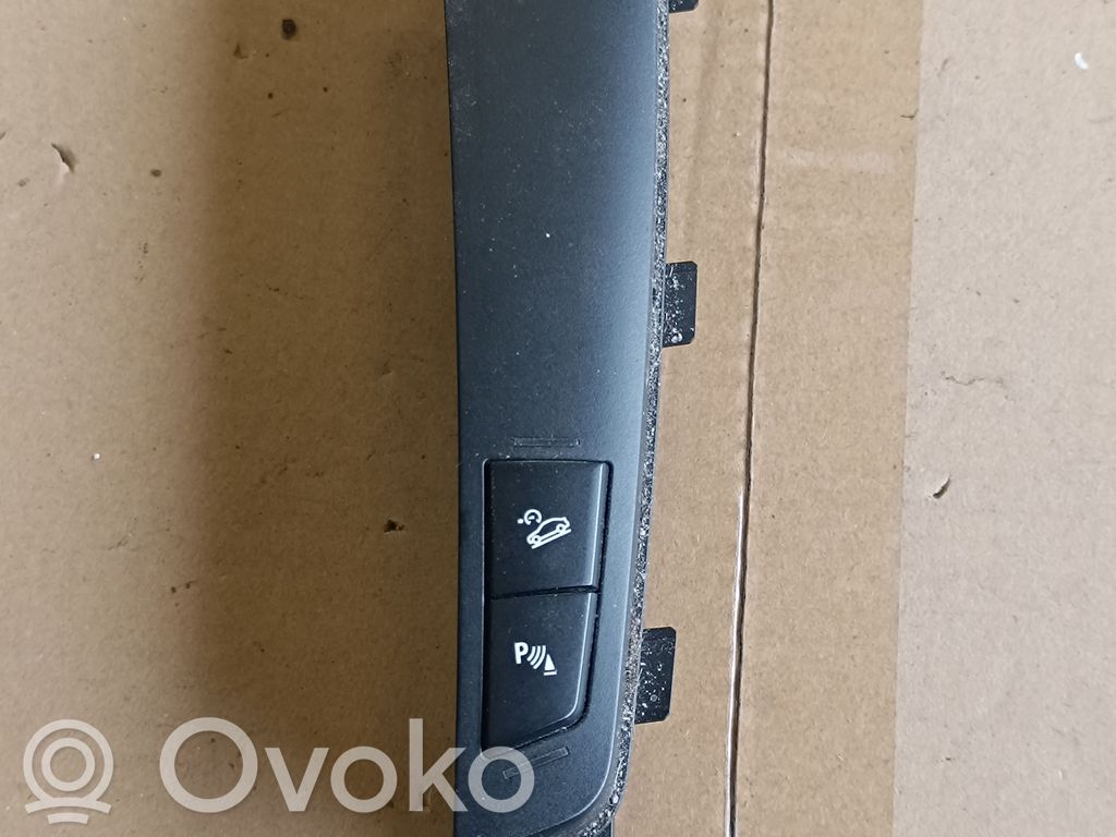 BMW X3 F25 Interruttore del sensore di parcheggio (PDC) 