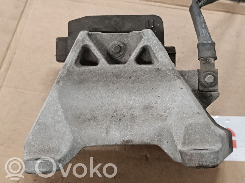 Gearbox mounting bracket   2232678123501,22326781235,6781235