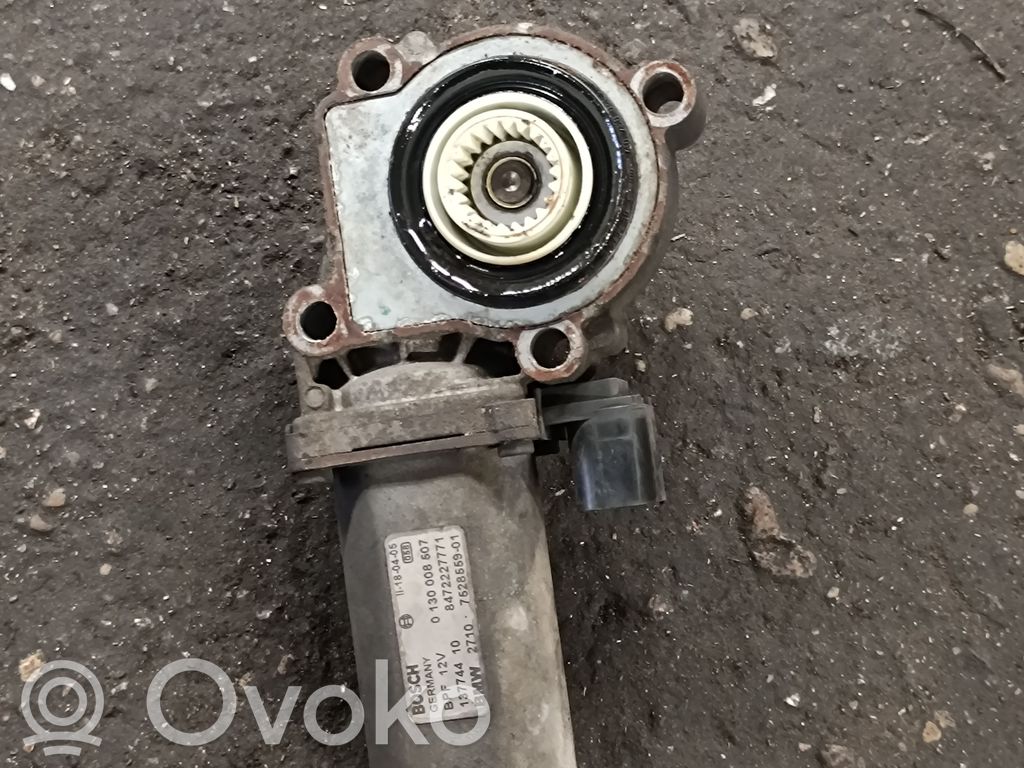 BMW X5 E53 Silniczek reduktora skrzyni biegów 