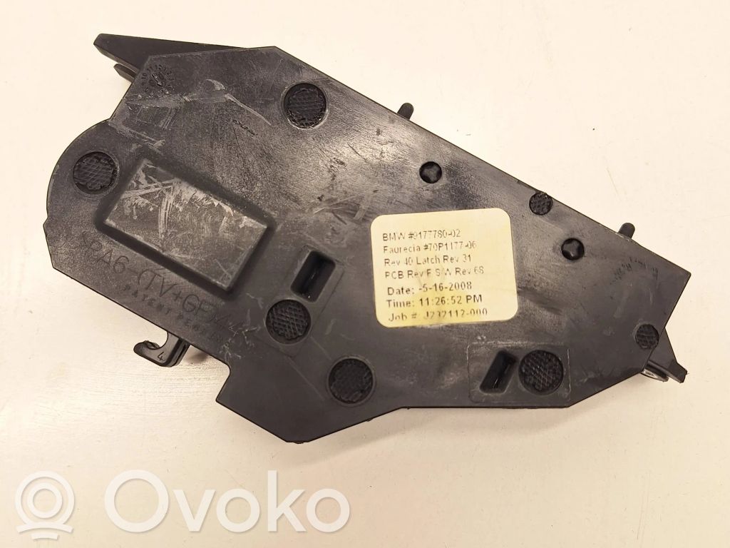 BMW X5 E70 Glove box lock 