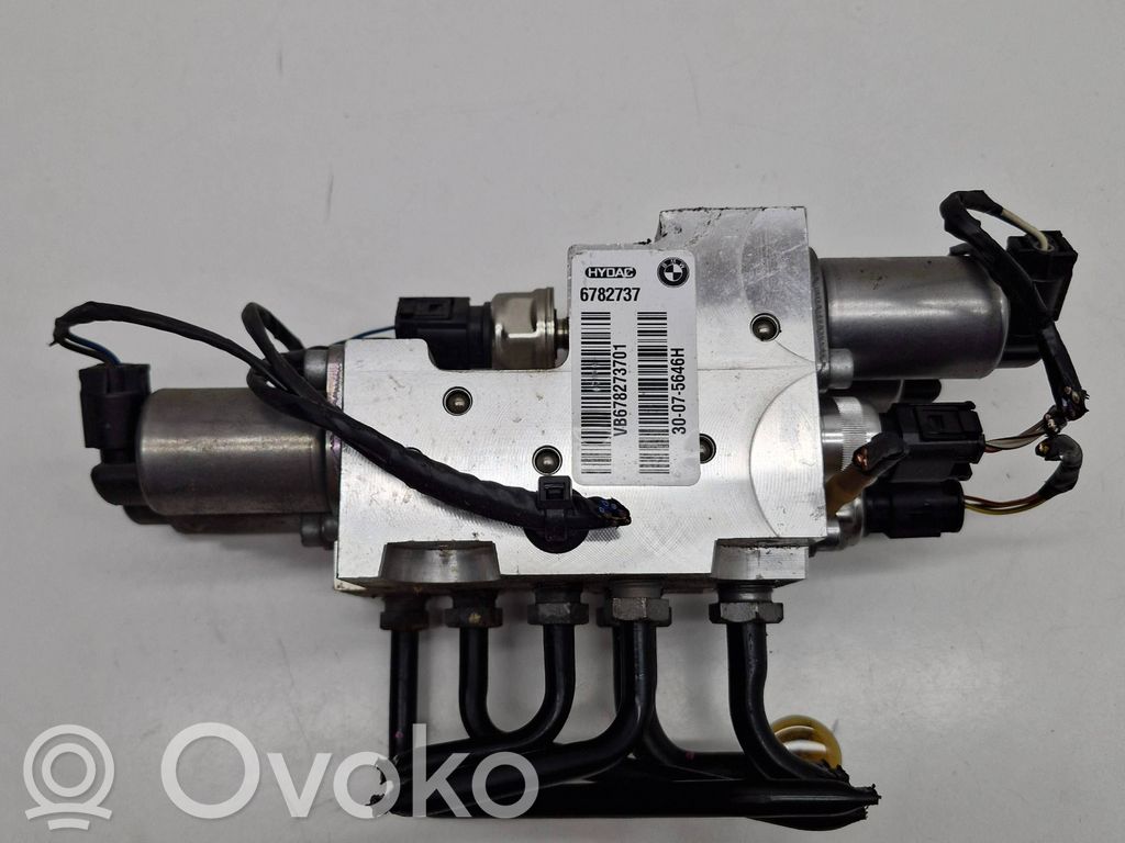 BMW X5 E70 Active stabilizer control/valve assembly 
