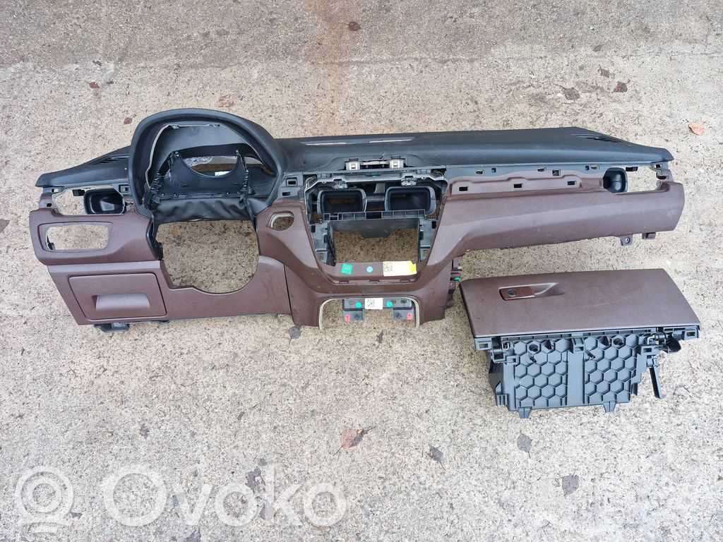 BMW X1 F48 F49 Deska rozdzielcza 