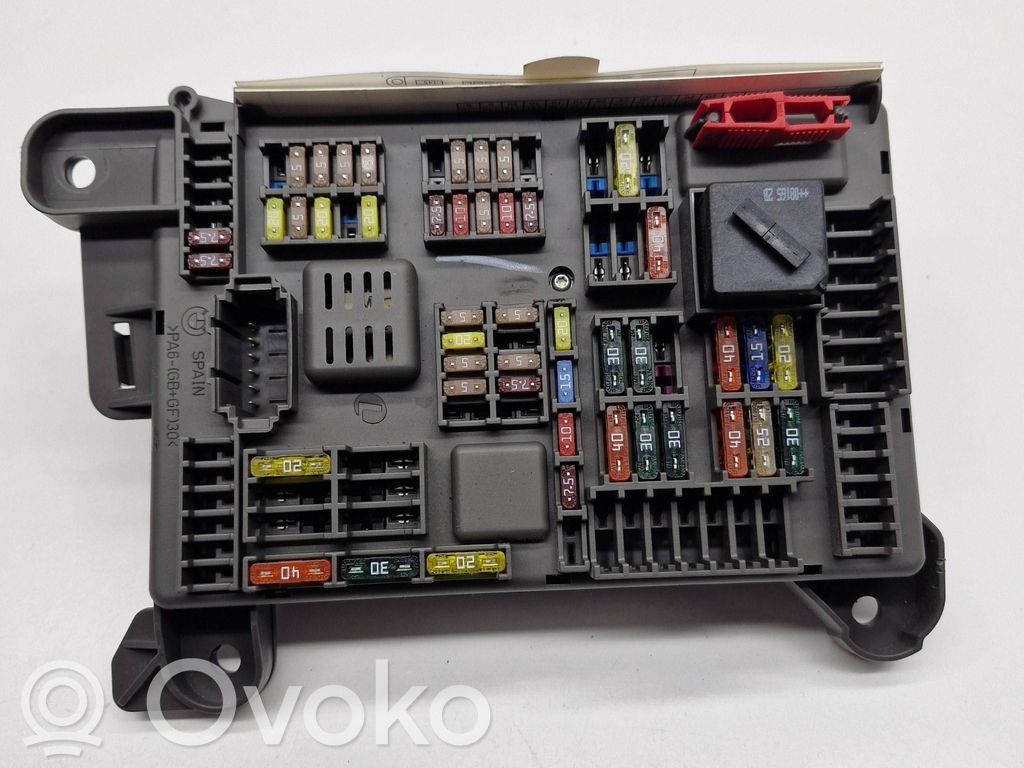 BMW X5 E70 Fuse module 