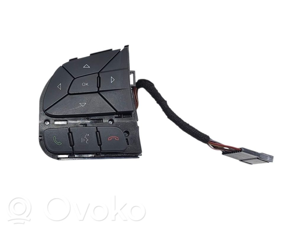 Fiat 500X Steering wheel buttons/switches 