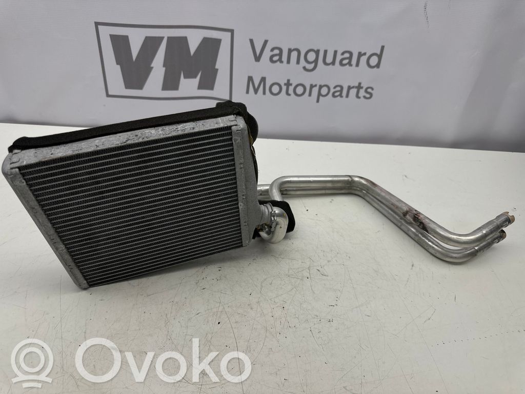 Volvo XC60 Pečiuko radiatorius 