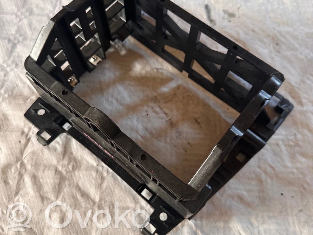 BMW 5 E60 E61 Radio/GPS head unit trim 