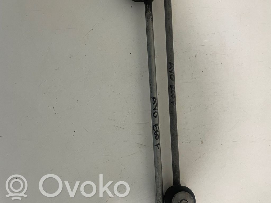 BMW 5 E60 E61 Vairo traukė 