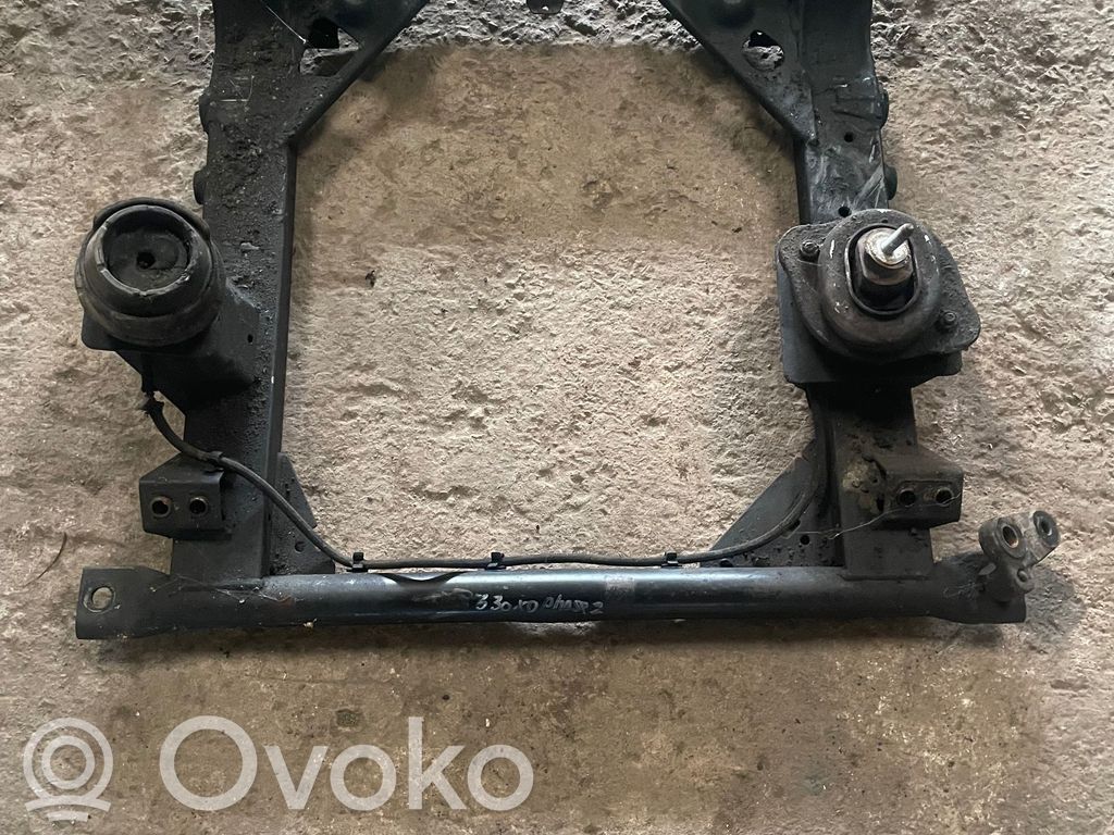 BMW 3 E46 Front axle beam 
