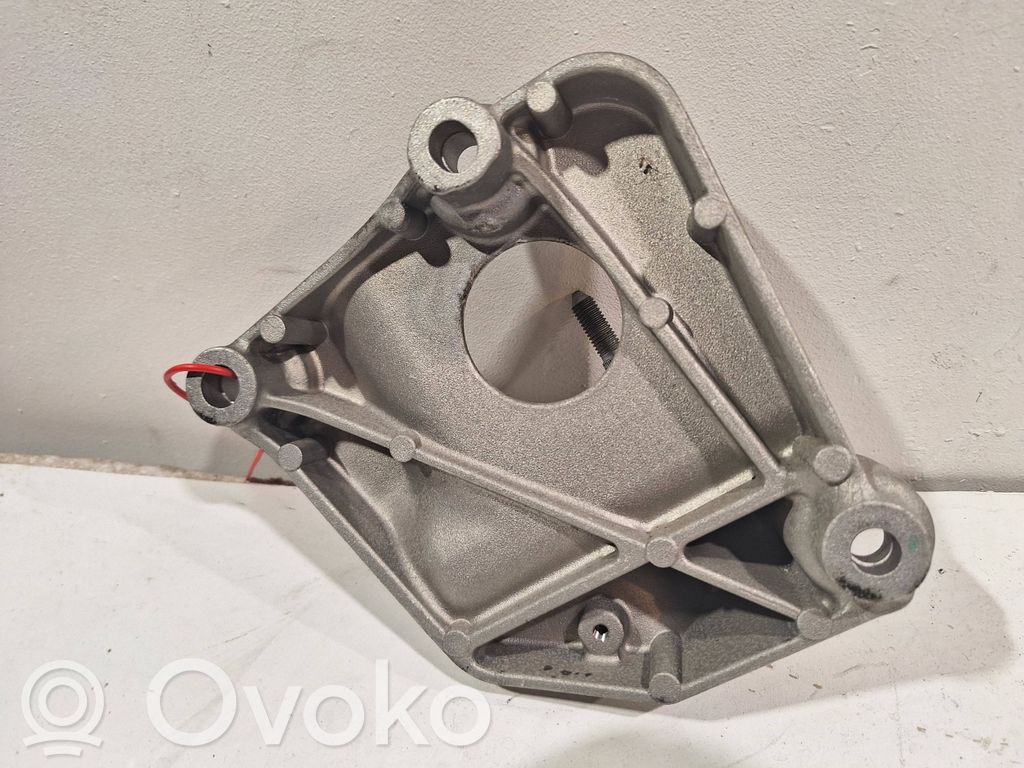 Renault Twingo III Engine mounting bracket 