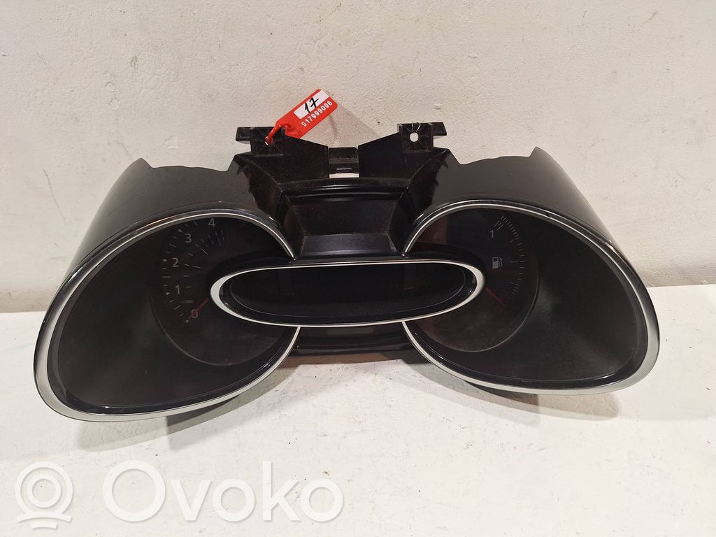 Renault Clio IV Speedometer (instrument cluster) 