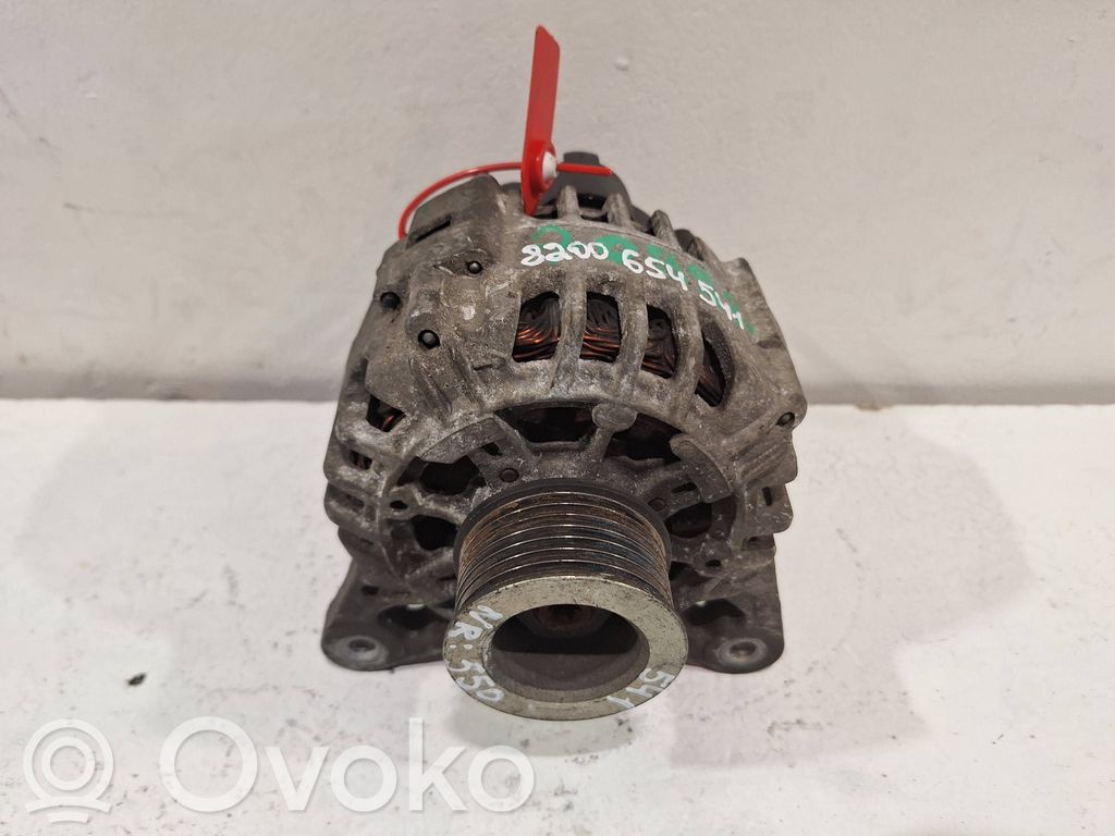 Renault Clio III Ģenerators 