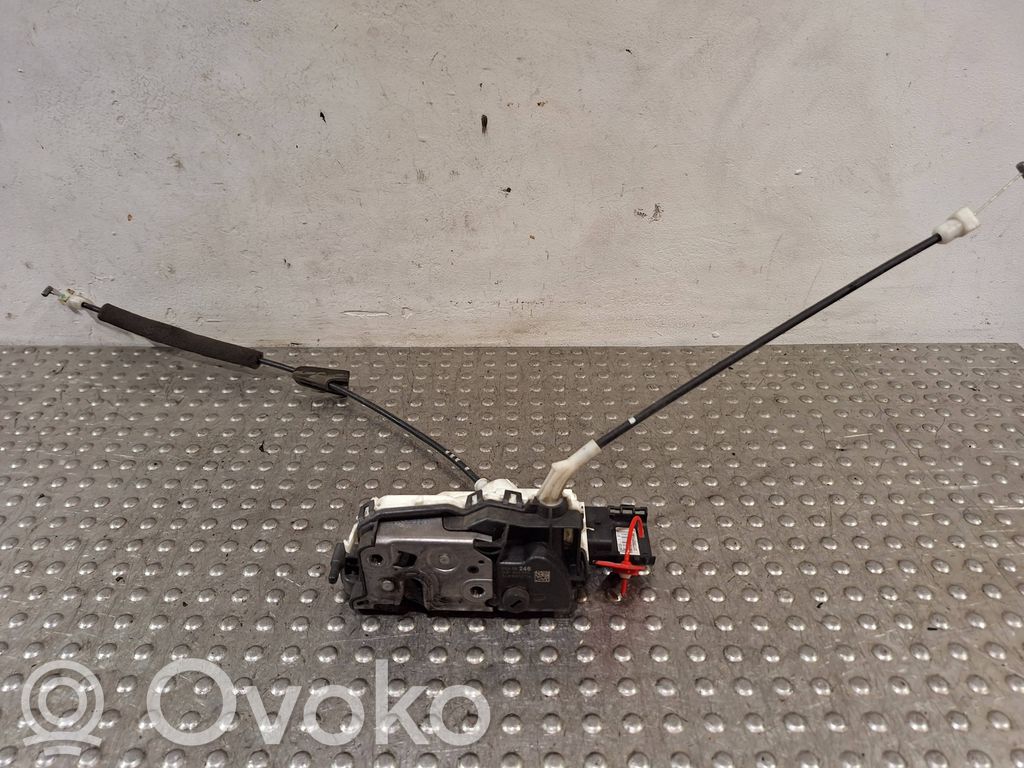 Citroen C3 Priekšpusē slēdzene 