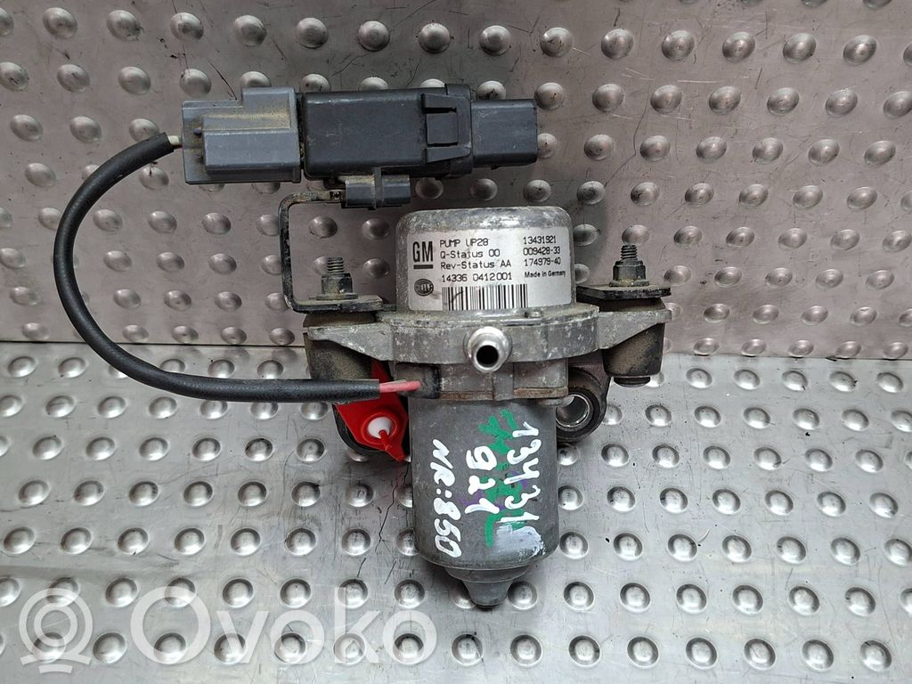 Opel Corsa E Vacuum pump 