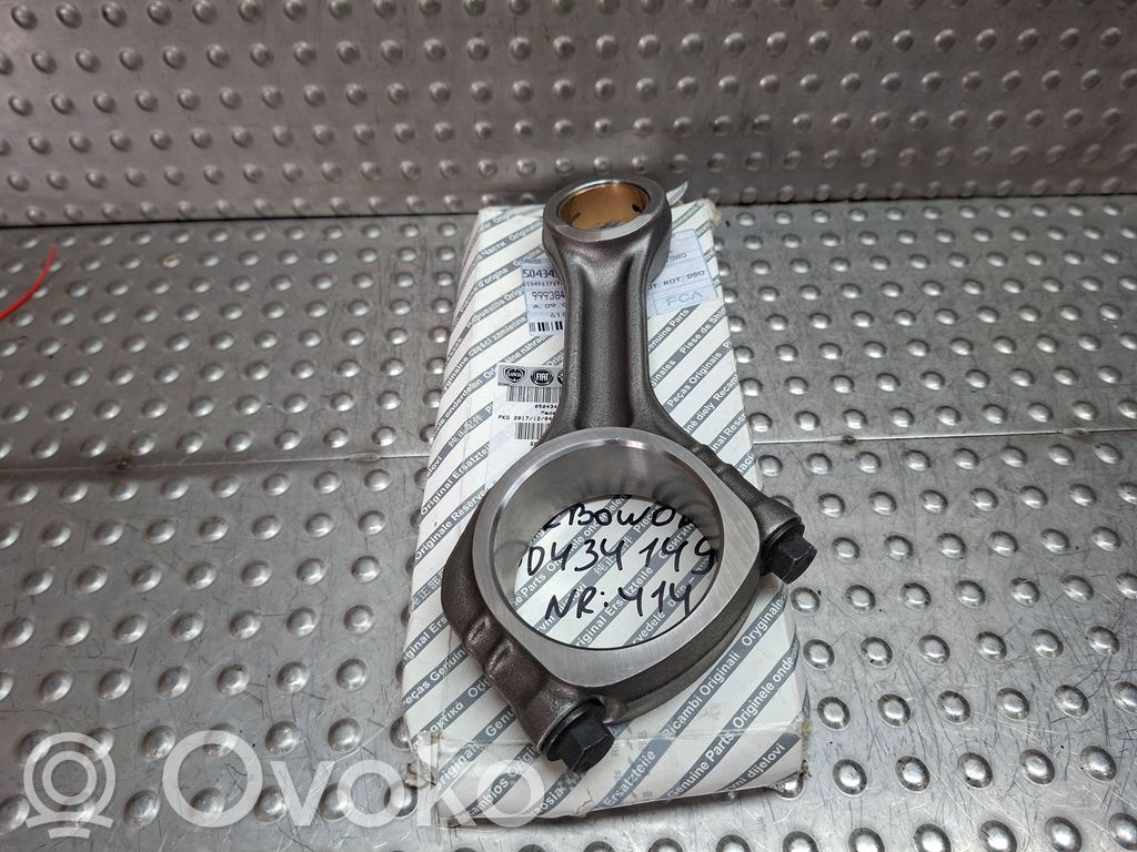 Iveco Daily 35 - 40.10 Korbowód 