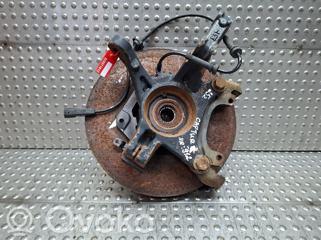 Renault Captur Front wheel hub spindle knuckle 