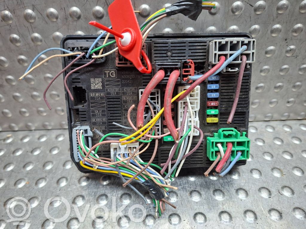 Renault Trafic III (X82) Modul siguranțe 