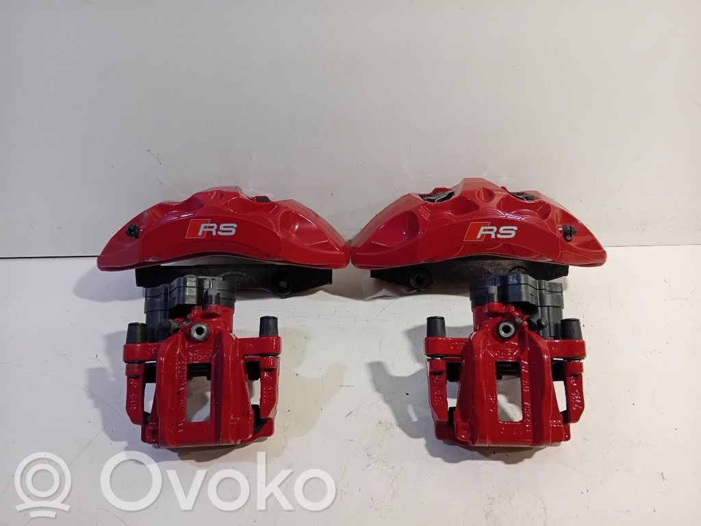 Audi RS3 8Y Etujarrusatula 