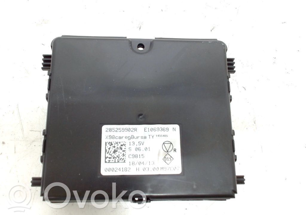 Renault Clio IV Climate control unit 