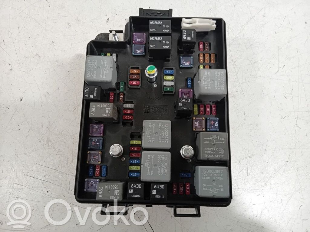 Chevrolet Aveo Drošinātāju kaste (komplekts) 