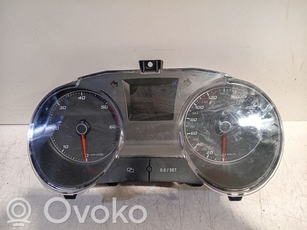 Seat Ibiza IV (6J,6P) Vitezometru (grup de instrumente) 