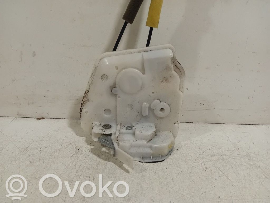 Aizmugurē slēdzene