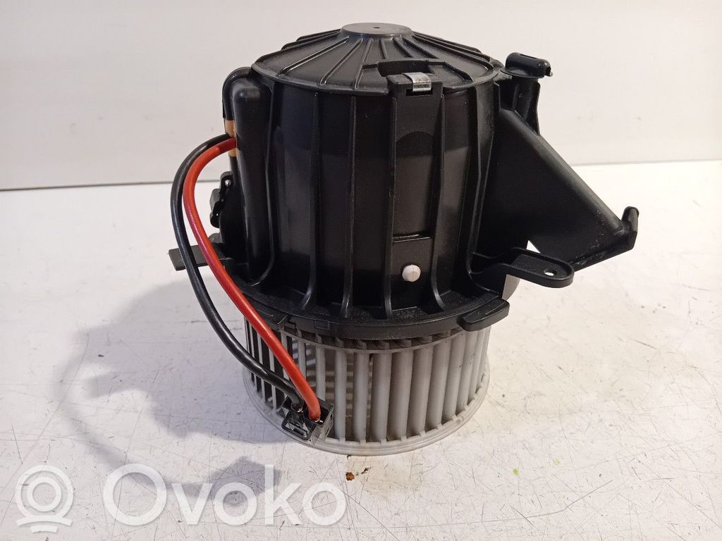Audi A4 S4 B8 8K Heizungslüfter 